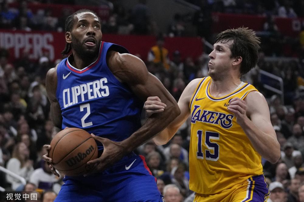 在詹姆斯和 在詹姆斯和