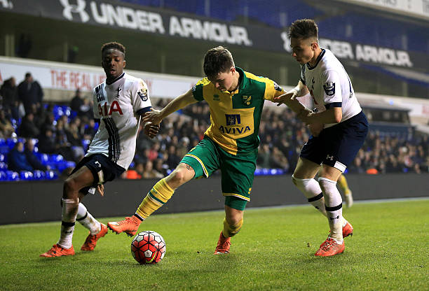 陷入两难选 陷入两难选